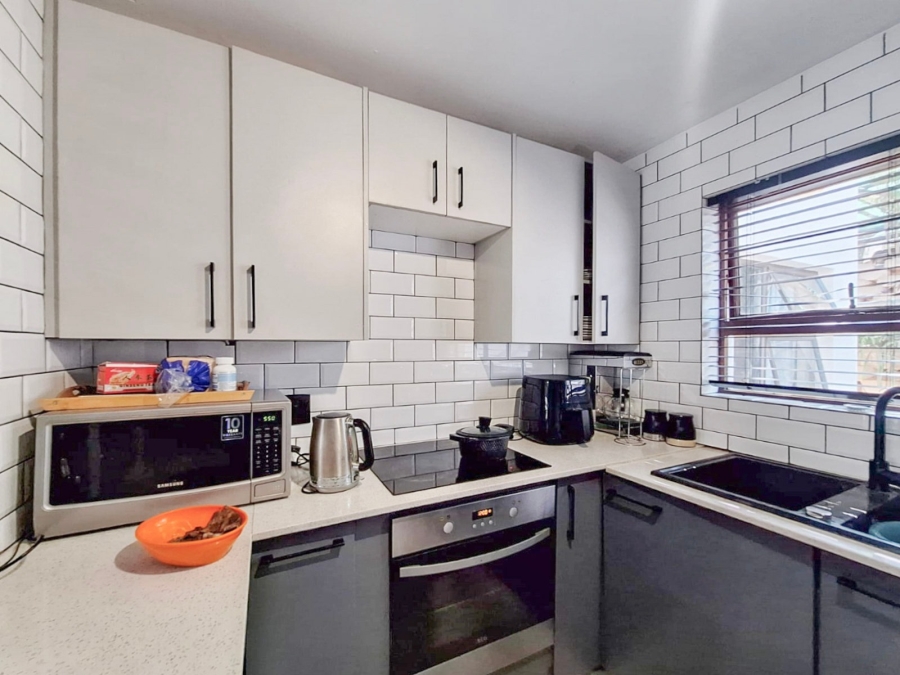 2 Bedroom Property for Sale in Kosmos North West